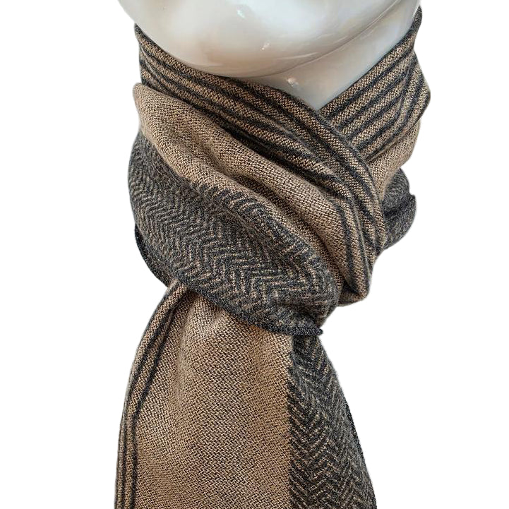 Luxury Reversible Woolen Scarf – 190 × 28 cm