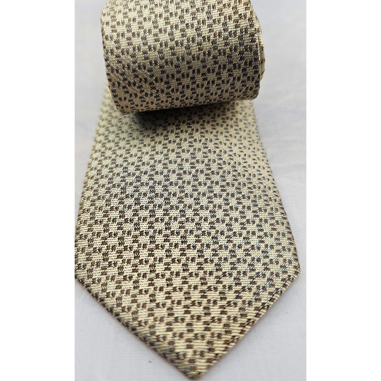 HAND MADE CLASSIC SILK TIE