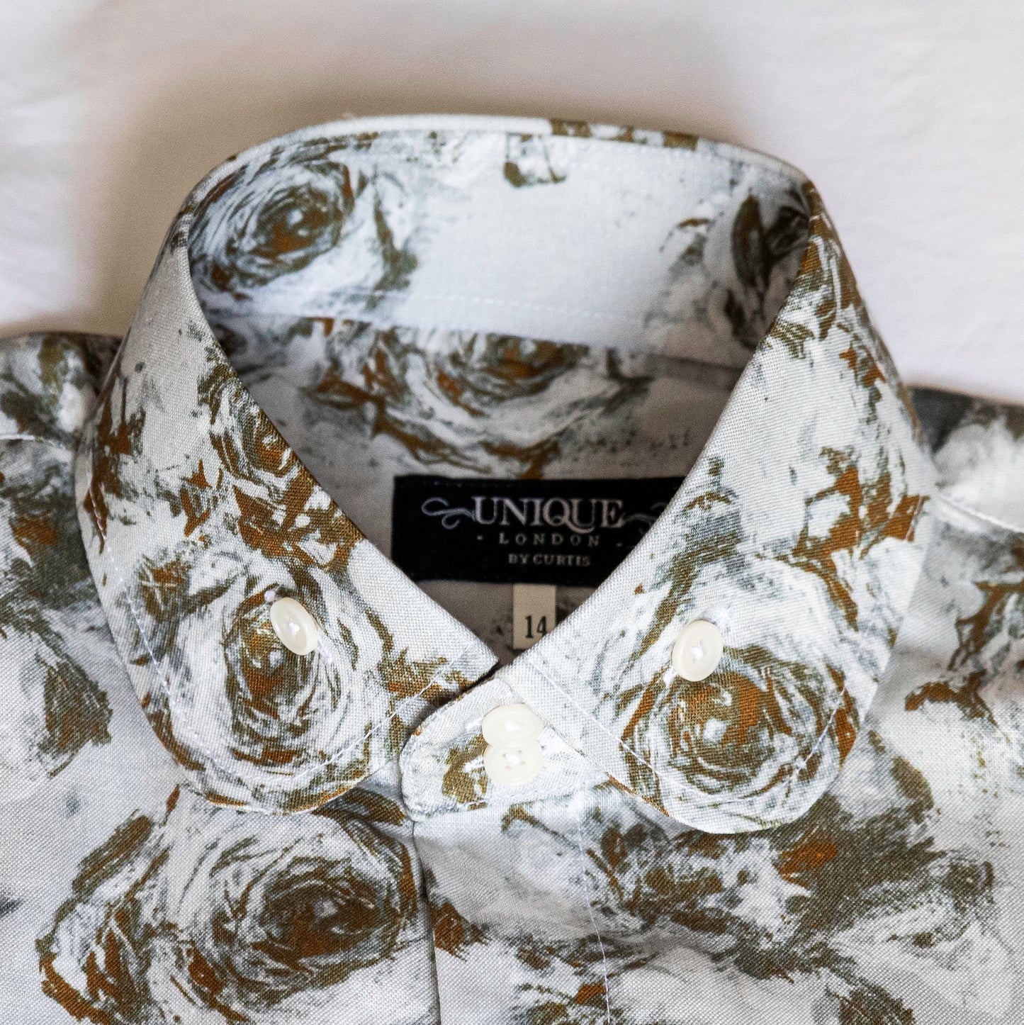 WHITE AND OLIVE GREEN LINEN SHIRT