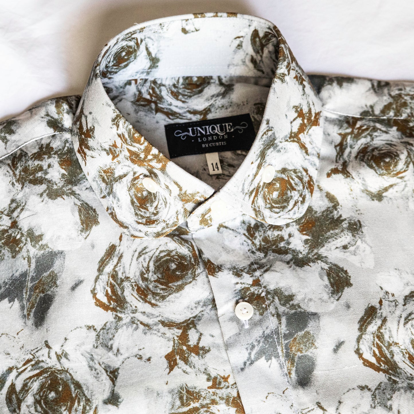 WHITE AND OLIVE GREEN LINEN SHIRT