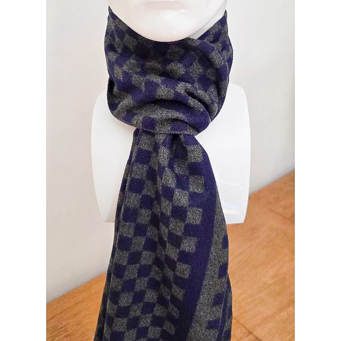 Luxury Wool Blend Check Scarf – Navy &amp; Grey Elegance (190 × 29 cm)