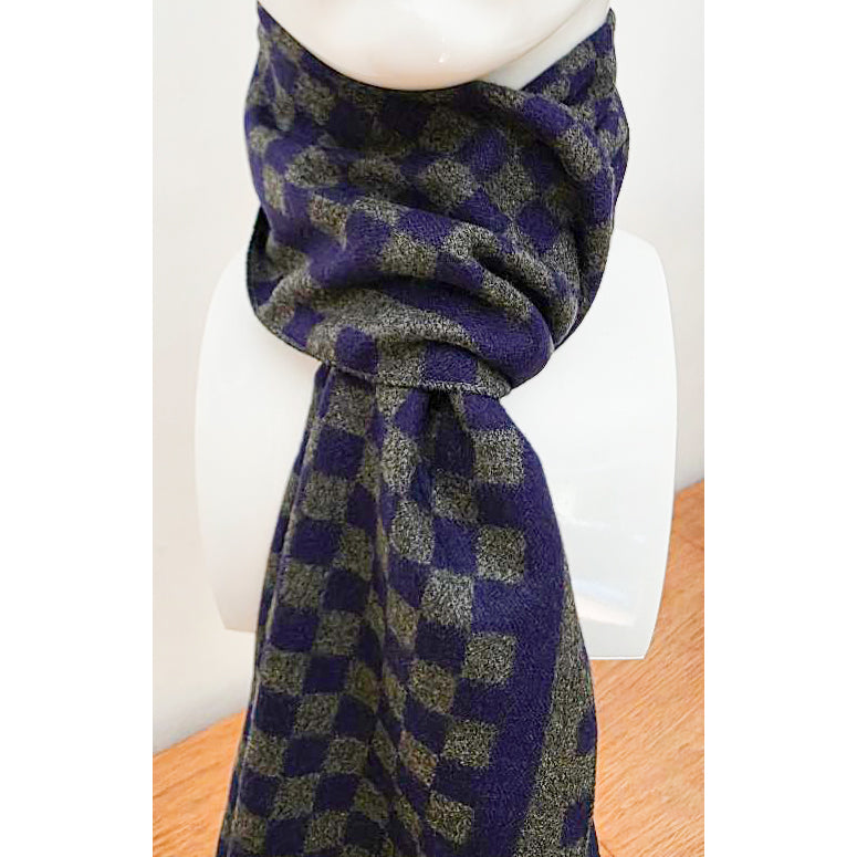 Luxury Wool Blend Check Scarf – Navy &amp; Grey Elegance (190 × 29 cm)